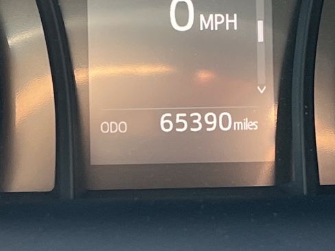 Used 2020 Toyota Camry SE image 22