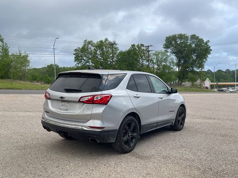 Used 2019 Chevrolet Equinox LT image 6