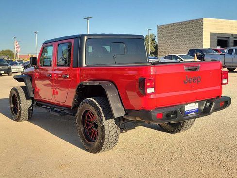 Used 2024 Jeep Gladiator Sport AWD/4WD image 6