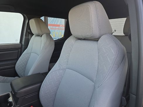 Used 2025 Toyota Tacoma SR5 image 41