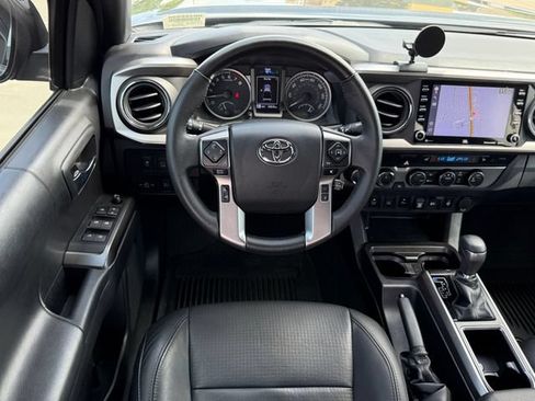 Used 2022 Toyota Tacoma Limited w/ Nightshade Package AWD/4WD image 26