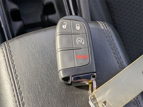 Used 2025 Jeep Compass Latitude w/ Altitude Special Edition image 26