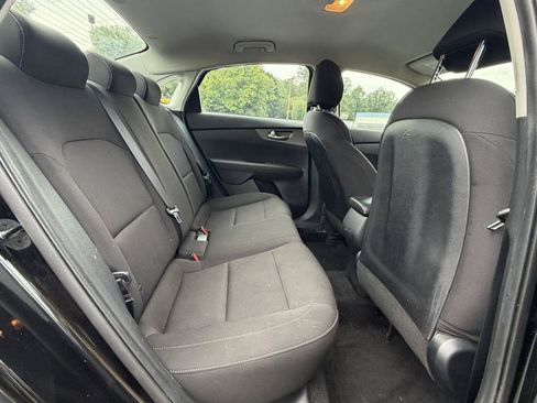 Used 2020 Kia Forte LXS FWD image 15