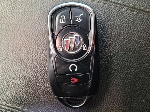 Used 2020 Buick Encore GX Essence image 27