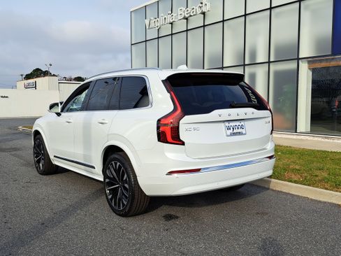 New 2026 Volvo XC90 B6 Plus w/ Protection Package Premier image 4