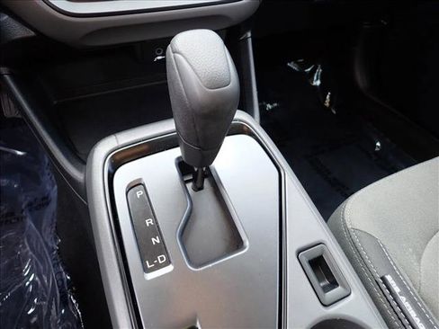 Certified 2025 Subaru Crosstrek 2.0i image 17