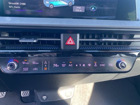 Used 2022 Kia EV6 GT-Line w/ GT-Line Suede Seat Package image 22