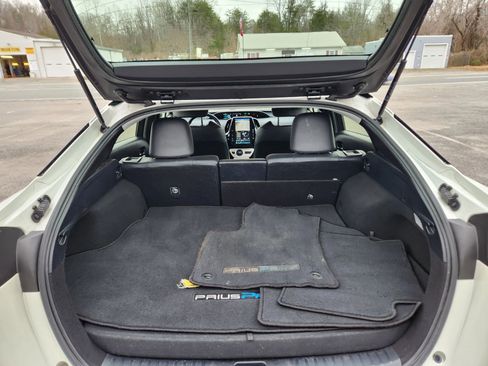Used 2019 Toyota Prius Prime Premium w/ Carpet Mat Package image 15