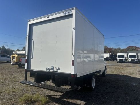 New 2026 Ford E-450 and Econoline 450 Super Duty w/ Power Equipment Group image 5