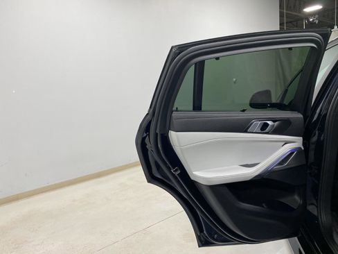 Used 2023 BMW X6 xDrive40i w/ M Sport Package image 23