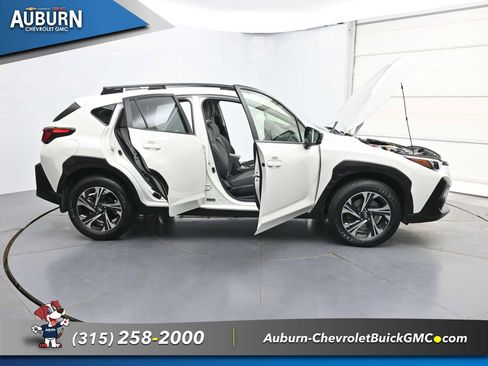 Used 2024 Subaru Crosstrek 2.0i Premium AWD/4WD image 42