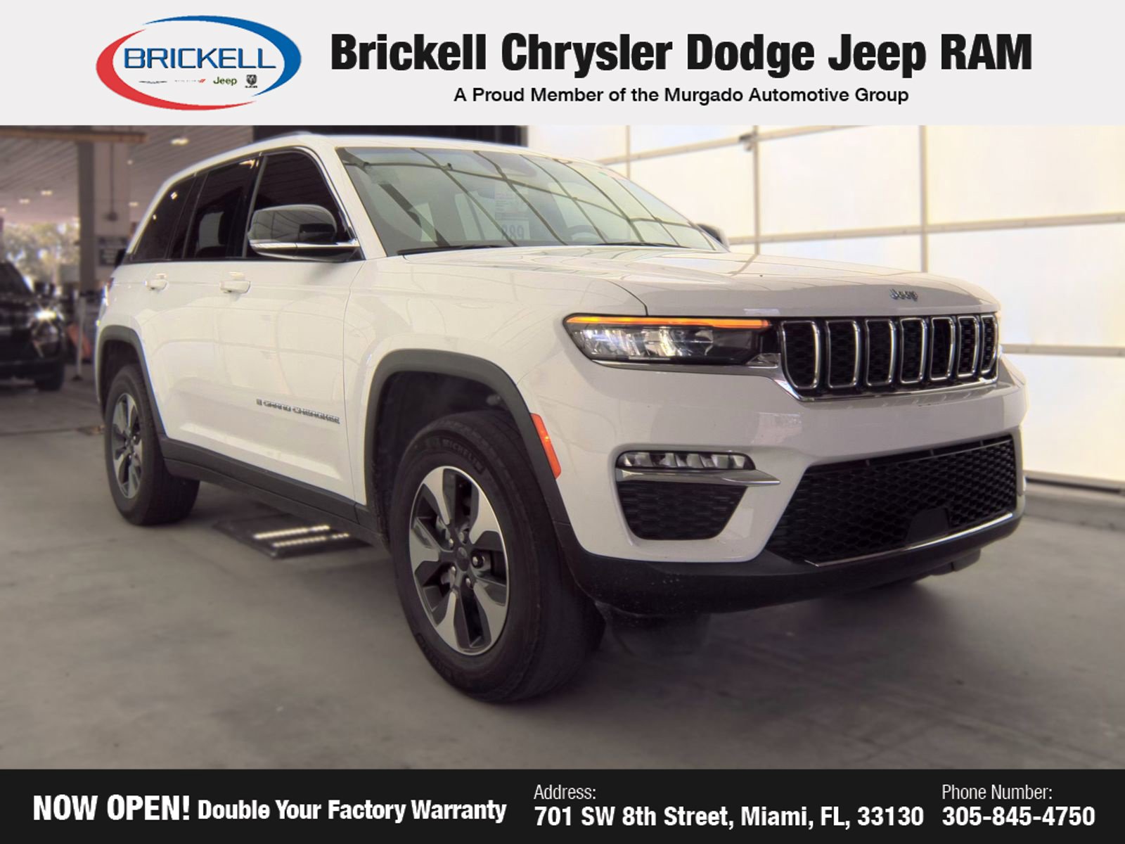 Used 2023 Jeep Grand Cherokee 4WD 4xe image 4