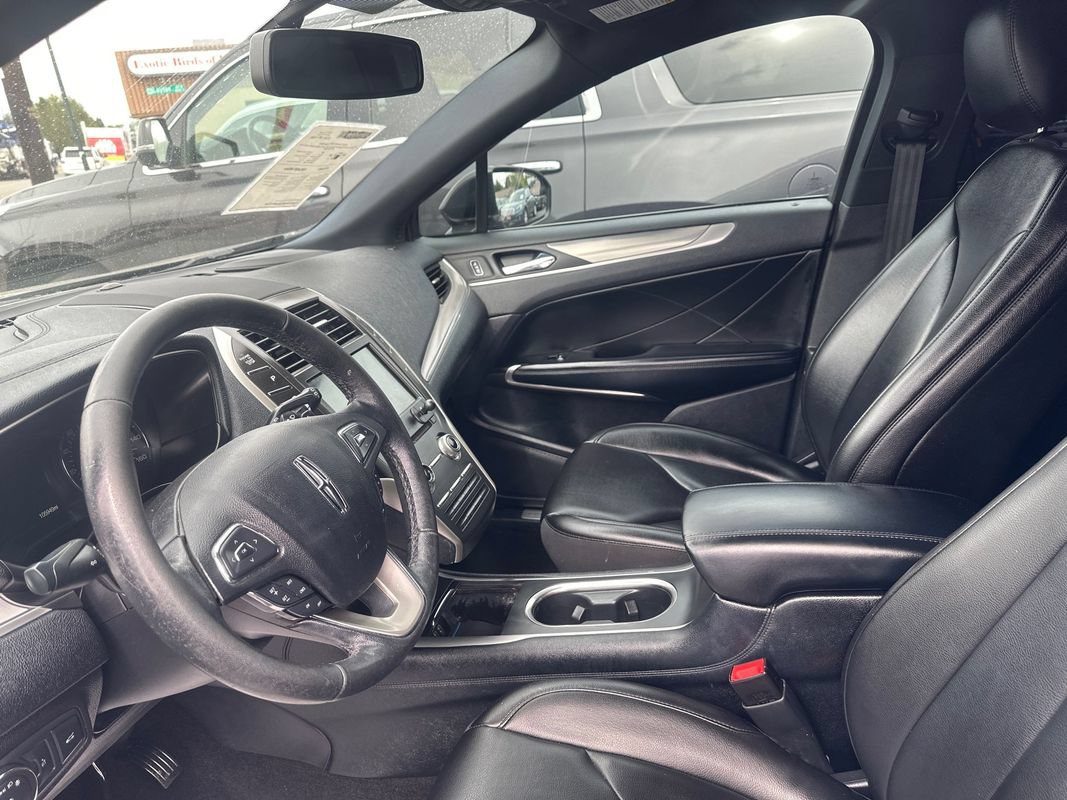 Used 2019 Lincoln MKC Premiere FWD image 22