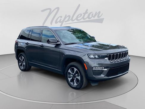 Used 2024 Jeep Grand Cherokee Limited 4xe AWD/4WD image 8