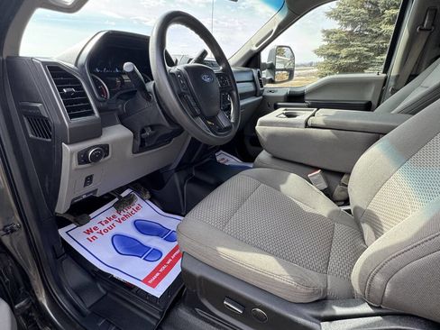 Used 2019 Ford F350 XLT w/ XLT Value Package AWD/4WD image 38