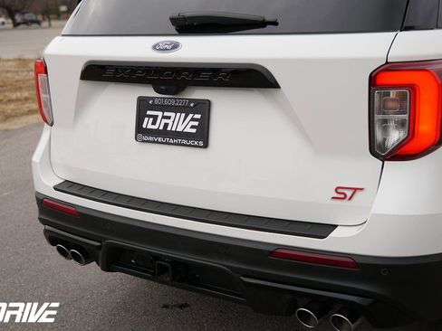 Used 2023 Ford Explorer ST w/ Equipment Group 401A image 11