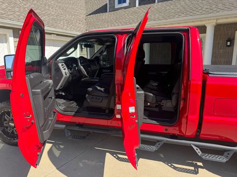 Used 2015 Ford F250 Lariat w/ Lariat Ultimate Package image 8