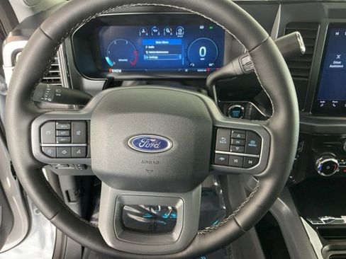 Certified 2025 Ford F450 Lariat w/ FX4 Off-Road Package image 19