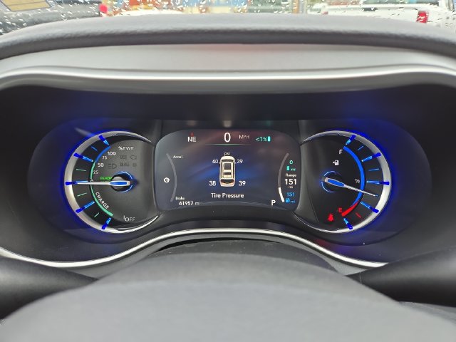 Used 2024 Chrysler Pacifica Limited FWD image 20