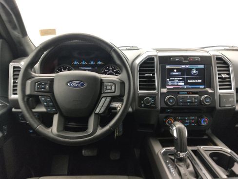 Used 2015 Ford F150 XLT w/ Equipment Group 302A Luxury AWD/4WD image 22