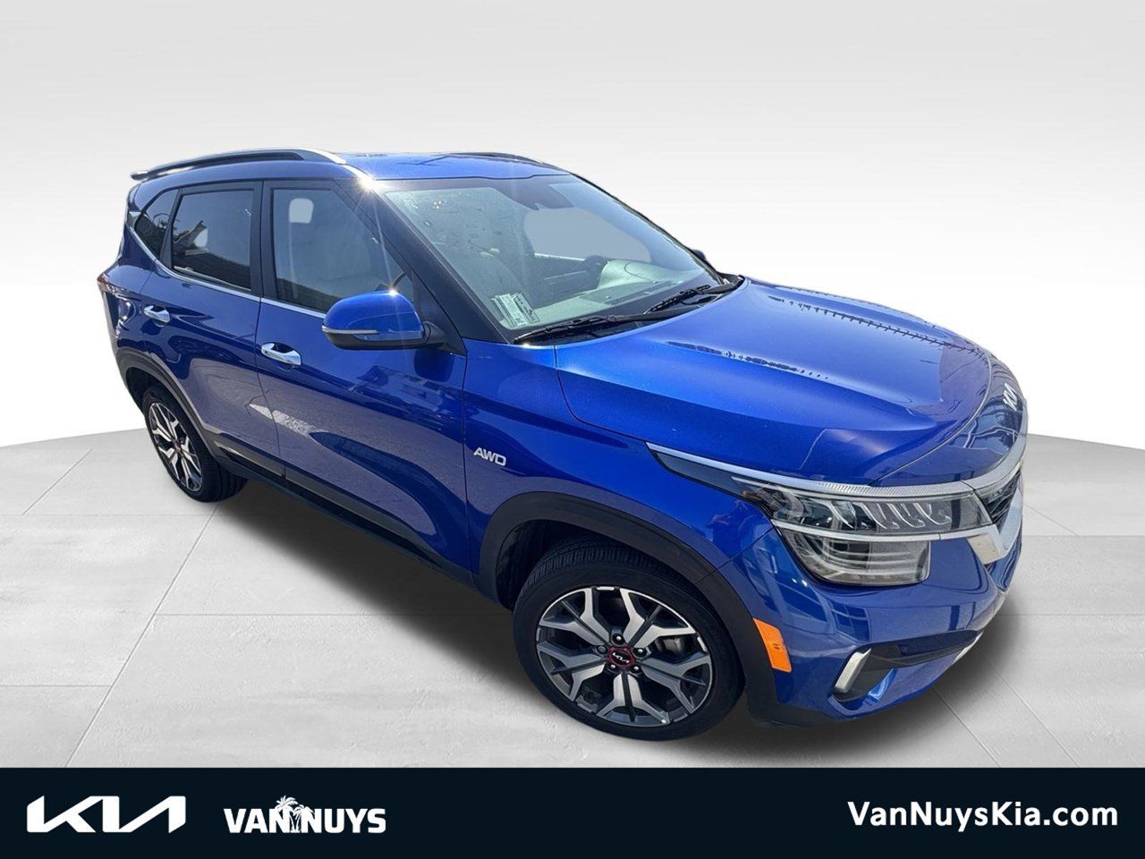 Used 2023 Kia Seltos SX AWD/4WD image 1