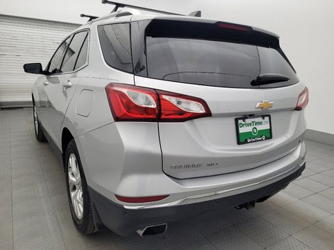 Used 2020 Chevrolet Equinox LT FWD image 5