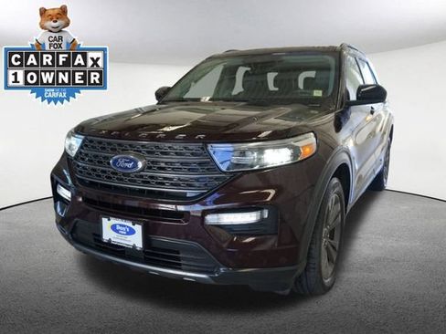 Used 2022 Ford Explorer XLT w/ Equipment Group 202A AWD/4WD image 1