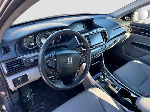 Used 2016 Honda Accord EX-L image 9