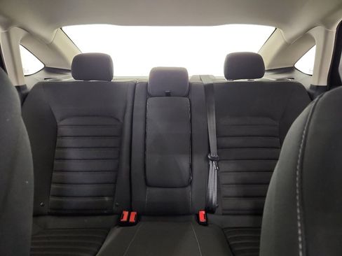 Used 2017 Ford Fusion SE w/ Fusion SE Technology Package FWD image 30