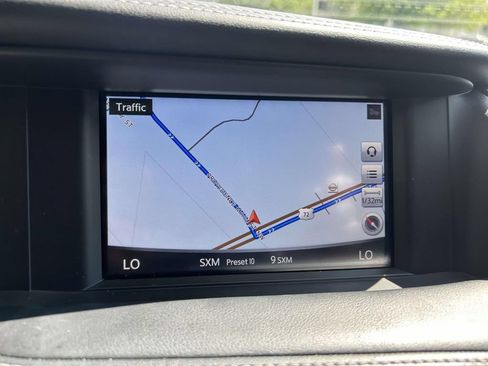Used 2018 INFINITI QX30 Premium w/ Navigation Package FWD image 14