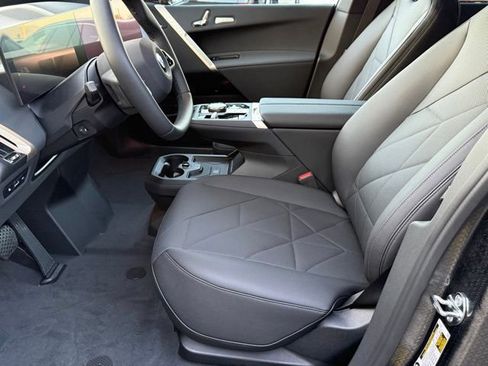 New 2026 BMW iX xDrive45 AWD/4WD image 17