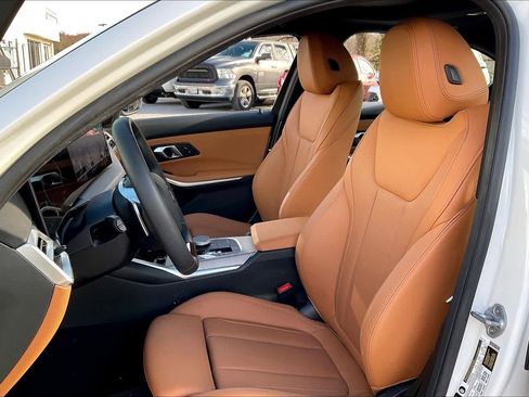 Used 2025 BMW 430i xDrive Coupe w/ M Sport Package image 7