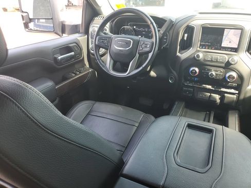 Used 2022 GMC Sierra 3500 Denali w/ Denali Ultimate Package AWD/4WD image 21