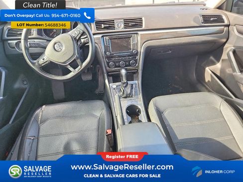 Used 2017 Volkswagen Passat 1.8T SE FWD image 11