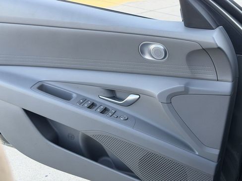 New 2026 Hyundai Elantra SE image 21
