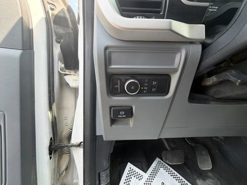 Used 2021 Ford F150 XLT RWD image 16