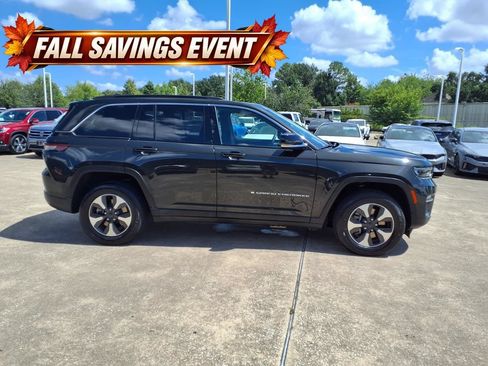 Used 2024 Jeep Grand Cherokee Limited 4xe AWD/4WD image 6