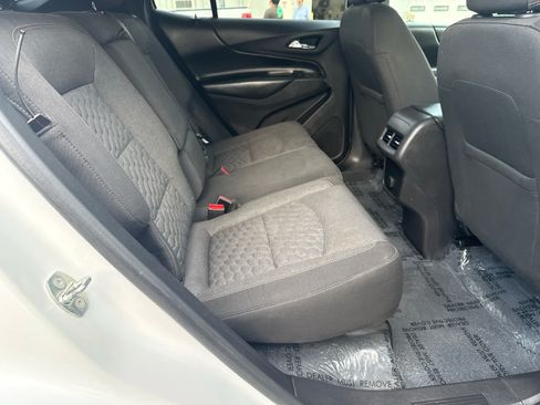 Used 2018 Chevrolet Equinox LT AWD/4WD image 14