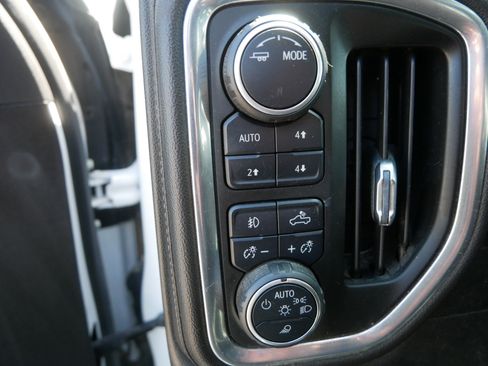 Used 2021 Chevrolet Silverado 1500 LTZ w/ Technology Package AWD/4WD image 26