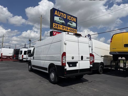 Used 2025 RAM ProMaster 3500 w/ Convenience Group FWD image 2