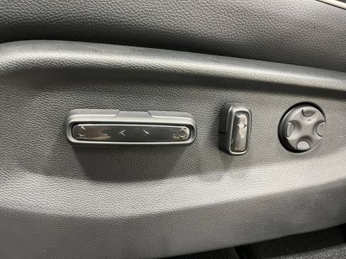 New 2026 Honda Odyssey Touring image 13