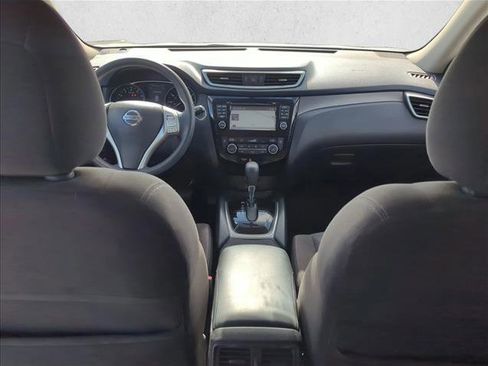 Used 2015 Nissan Rogue SV w/ SV Premium Package image 24