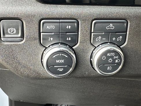 Used 2024 GMC Sierra 1500 Elevation image 20