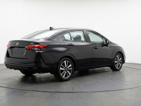 Used 2025 Nissan Versa SV FWD image 9