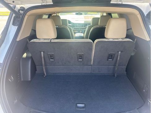 Used 2020 Buick Enclave Essence w/ LPO, Cargo Package FWD image 9