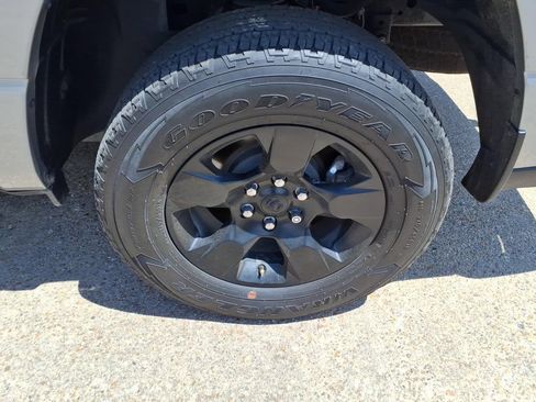 Used 2025 RAM 1500 Tradesman w/ Night Edition RWD image 19