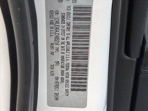 Used 2018 Jeep Grand Cherokee Altitude RWD image 25