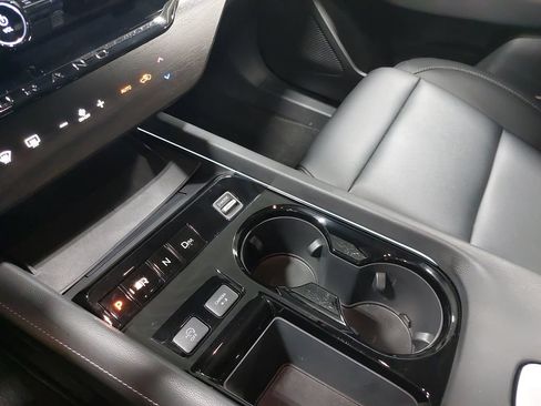 Certified 2025 Nissan Murano SL AWD/4WD image 26