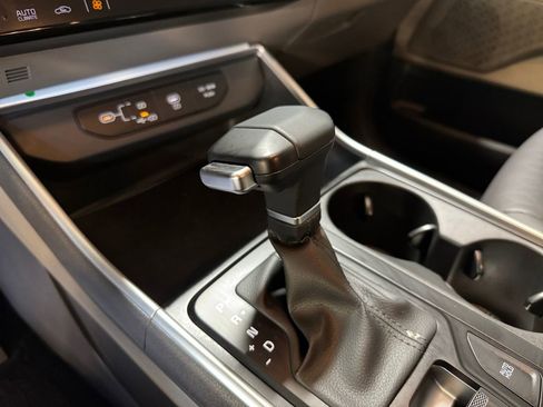Certified 2026 Kia Carnival FWD image 21