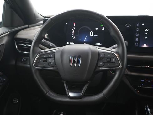 Used 2024 Buick Envista Avenir FWD image 17